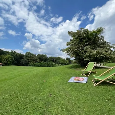 Lejlighed Quiet Monate In Private 3-hectare Park